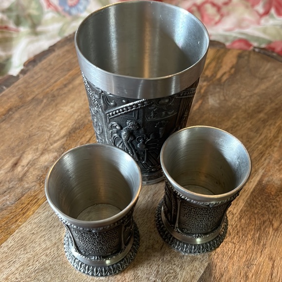 Vtg 70s KIRK STIEFF Pewter Cups German Scenes Shot Glasses & Cup 3-Piece Set Bar - Picture 8 of 16
